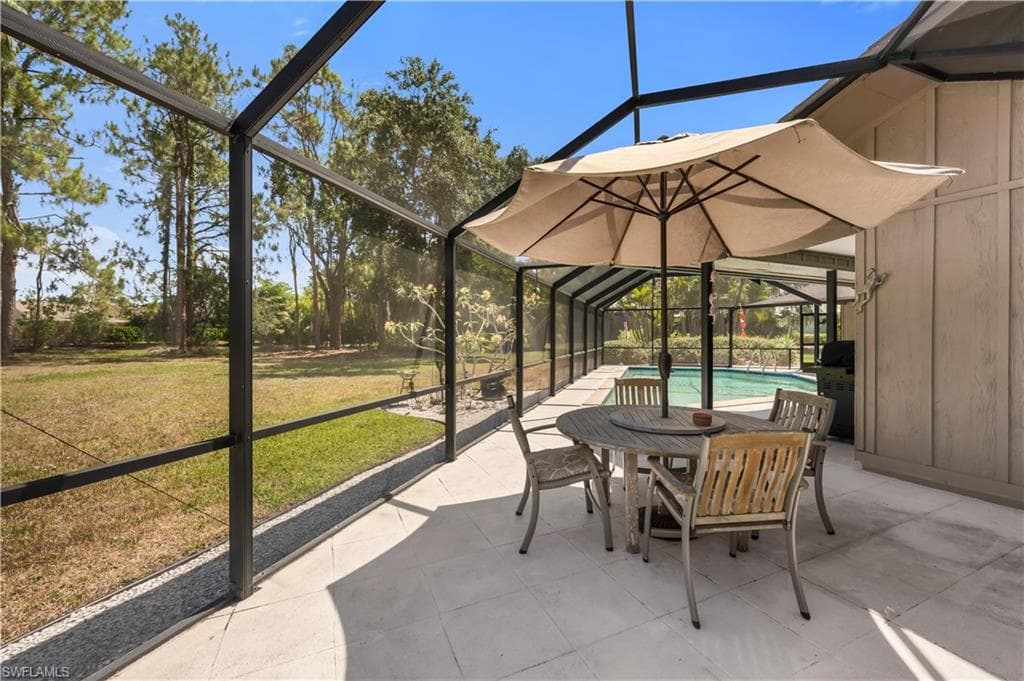 1195 Windswept Ave, Naples, FL 34109-5