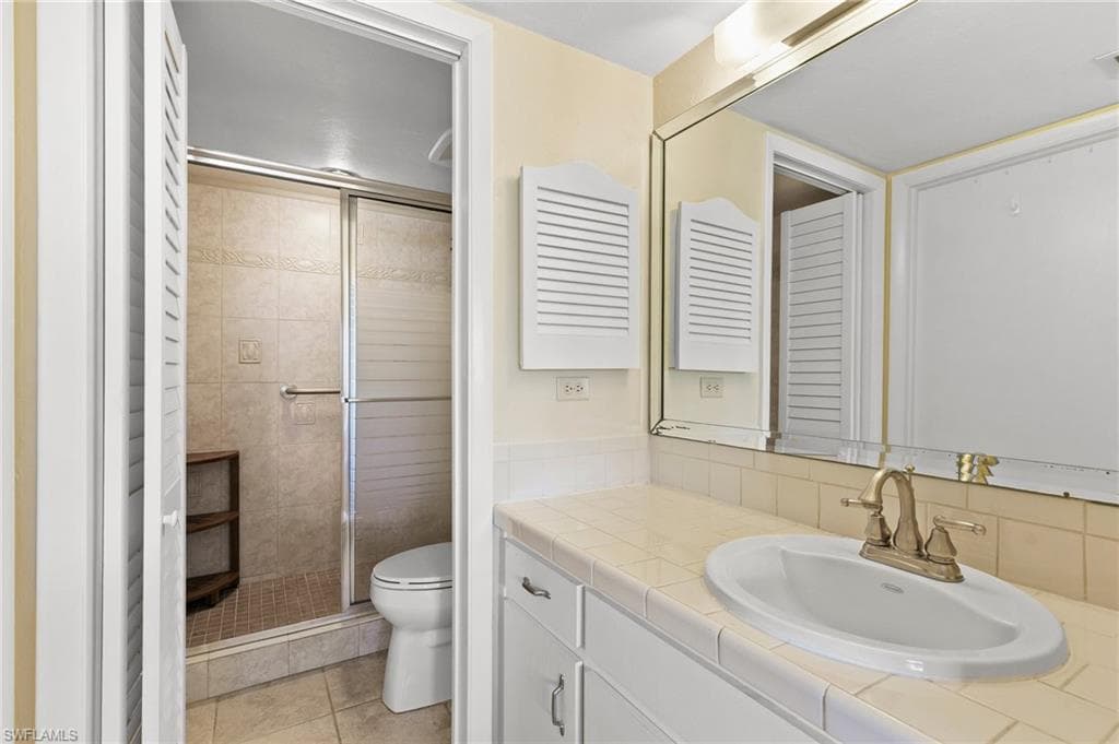 860 Panama Ct 103, Marco Island, FL 34145-17