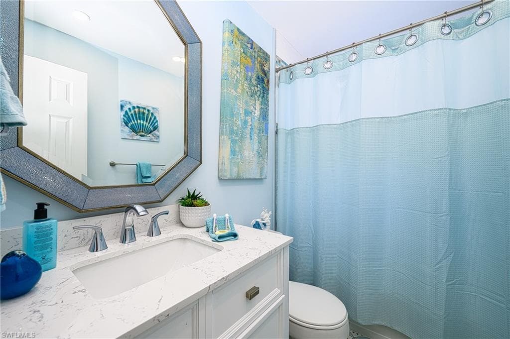 1618 Forest Lakes Blvd, Naples, FL 34105-29