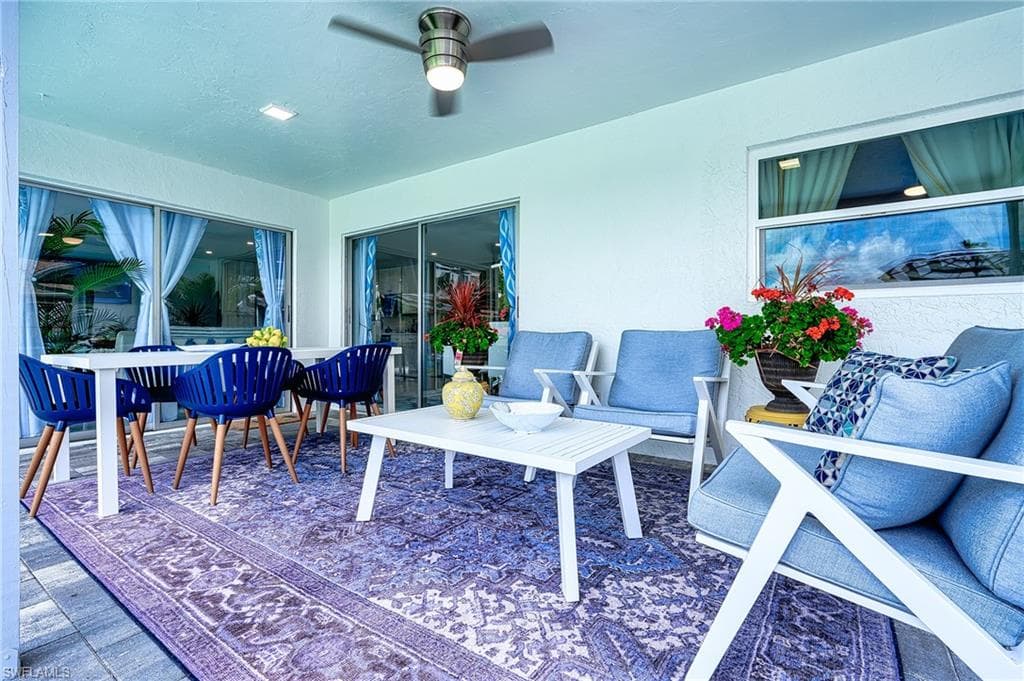 1618 Forest Lakes Blvd, Naples, FL 34105-42