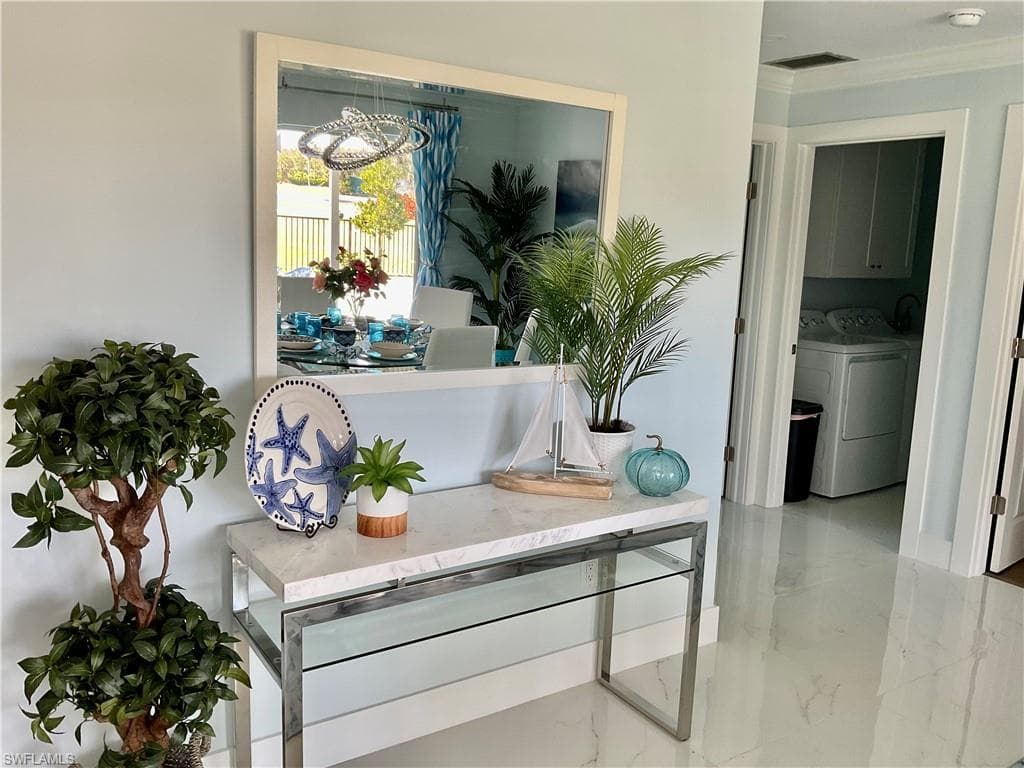 1618 Forest Lakes Blvd, Naples, FL 34105-6