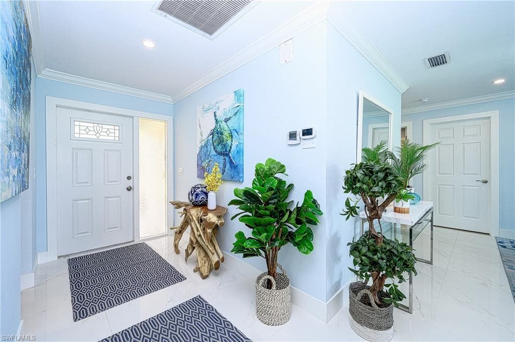 1618 Forest Lakes Blvd, Naples, FL 34105-7