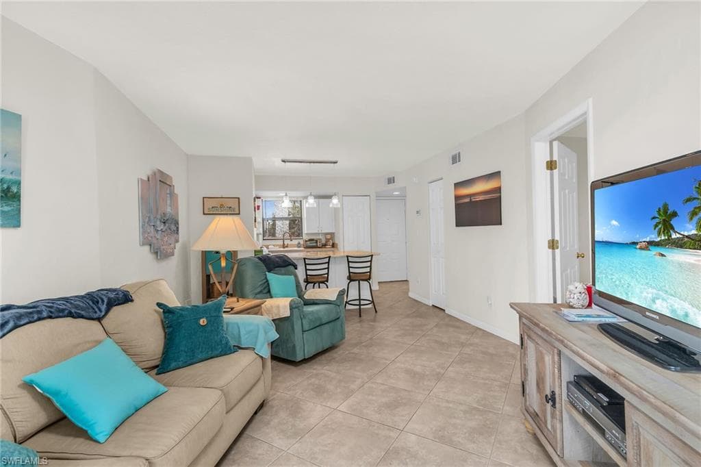 1011 Anglers Cv H205, Marco Island, FL 34145-3
