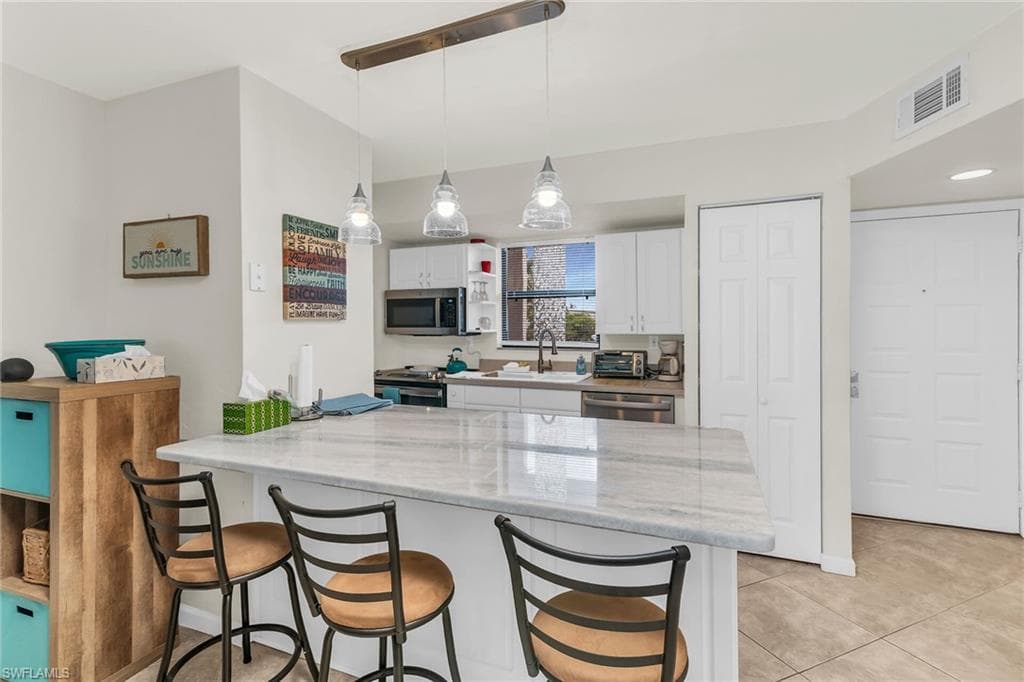 1011 Anglers Cv H205, Marco Island, FL 34145-4