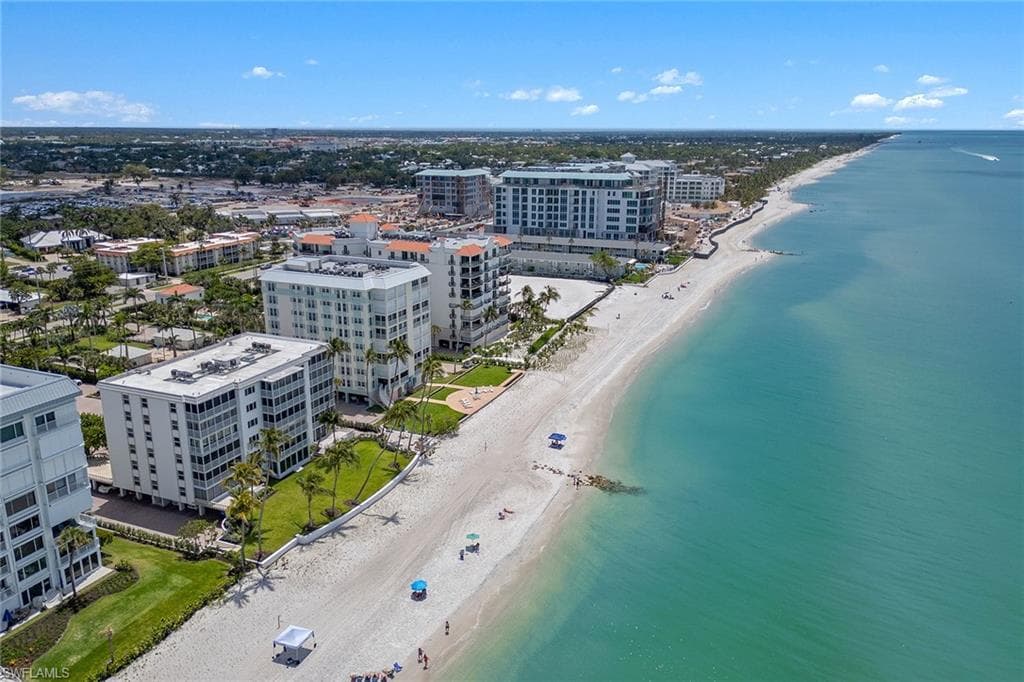 1275 Gulf Shore Blvd N 301, Naples, FL 34102-17