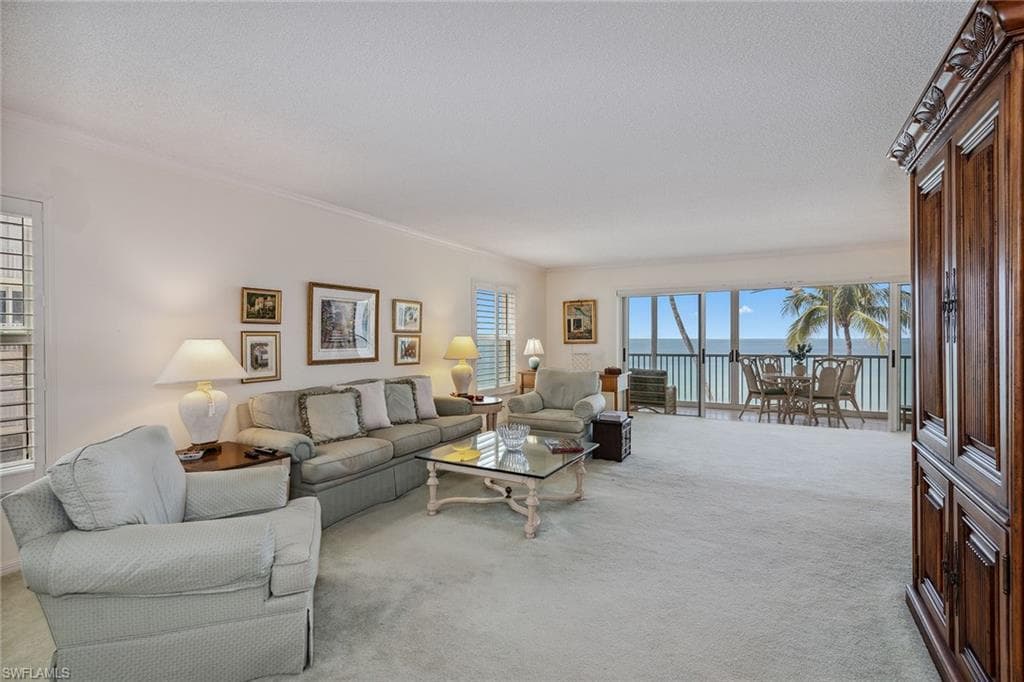 1275 Gulf Shore Blvd N 301, Naples, FL 34102-4