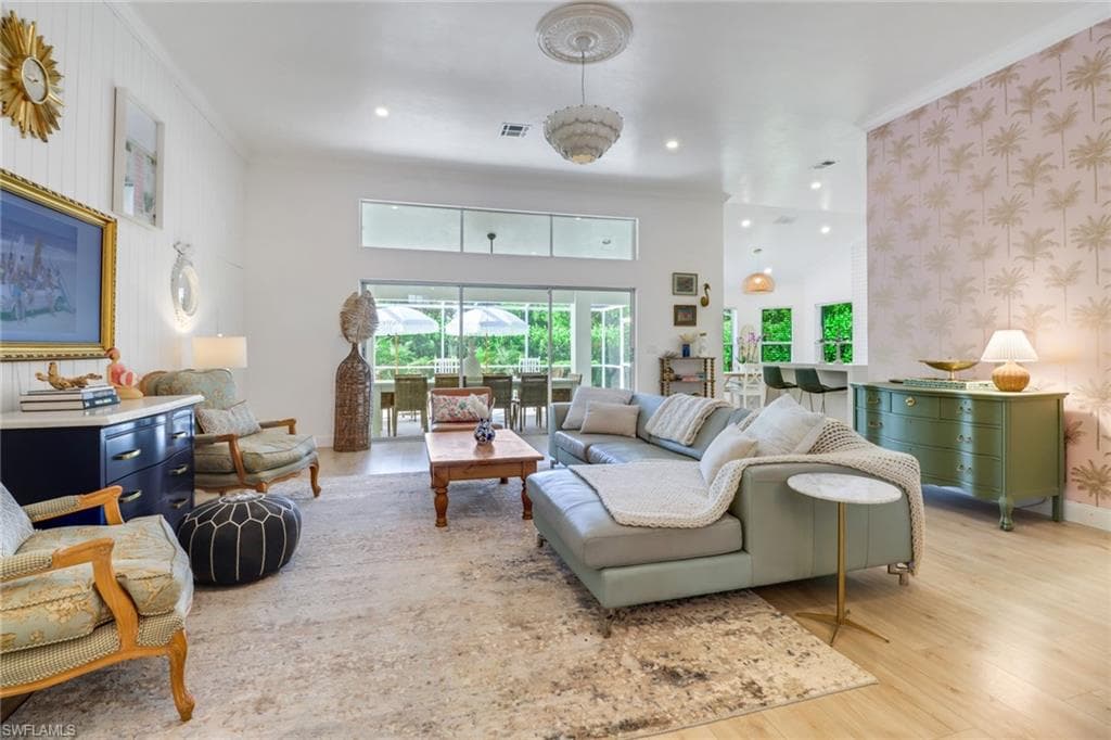 7500 San Miguel Way, Naples, FL 34109-4