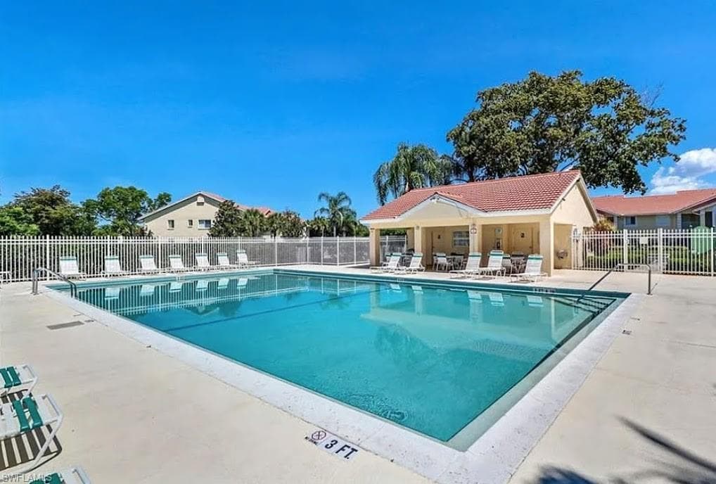 7756 Jewel Ln 102, Naples, FL 34109-32