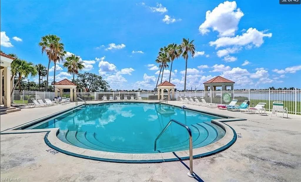 7756 Jewel Ln 102, Naples, FL 34109-33