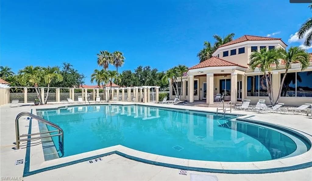 7756 Jewel Ln 102, Naples, FL 34109-34