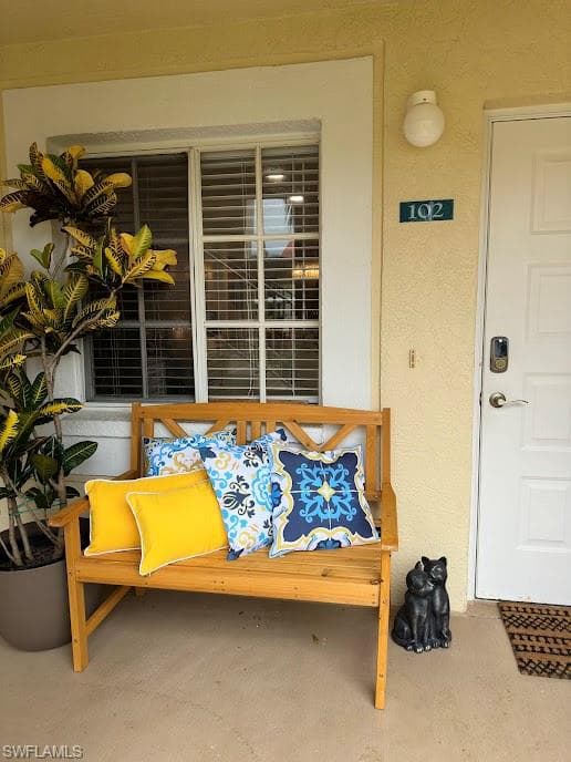 7756 Jewel Ln 102, Naples, FL 34109-3