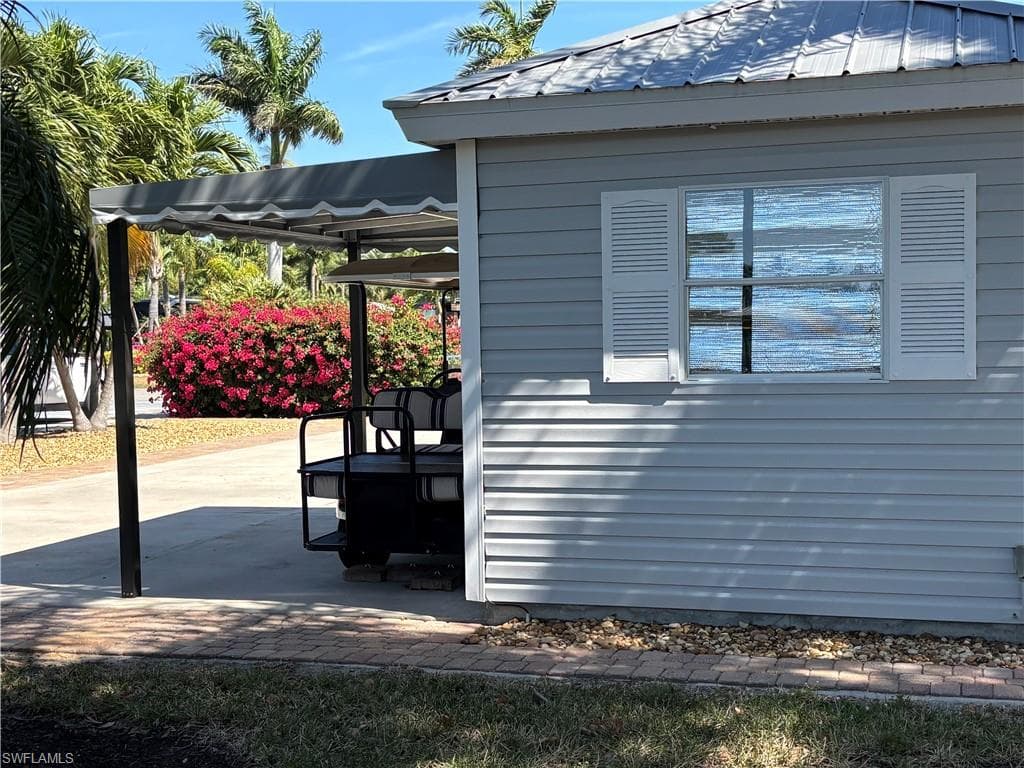 10130 Shadowood Ct, Fort Myers, FL 33905-8