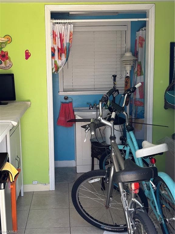 10130 Shadowood Ct, Fort Myers, FL 33905-11