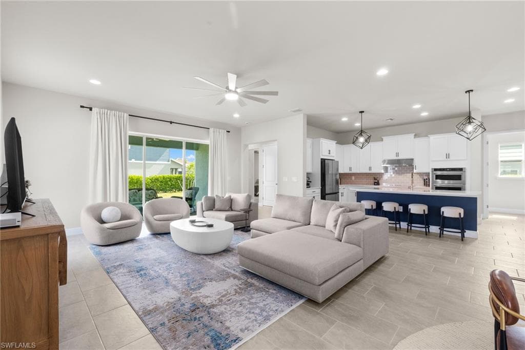 3419 Pilot Cir, Naples, FL 34120-6