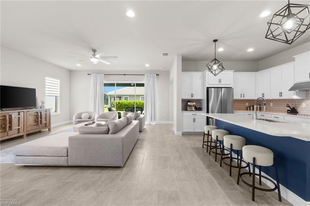 3419 Pilot Cir, Naples, FL 34120-7
