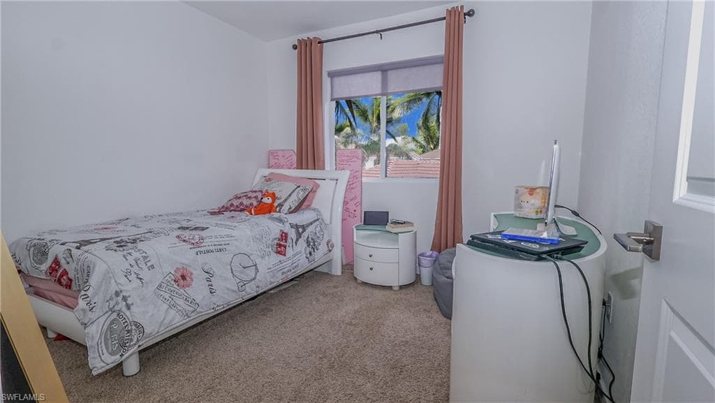 1053 24th Ave, Homestead, FL 33035-30