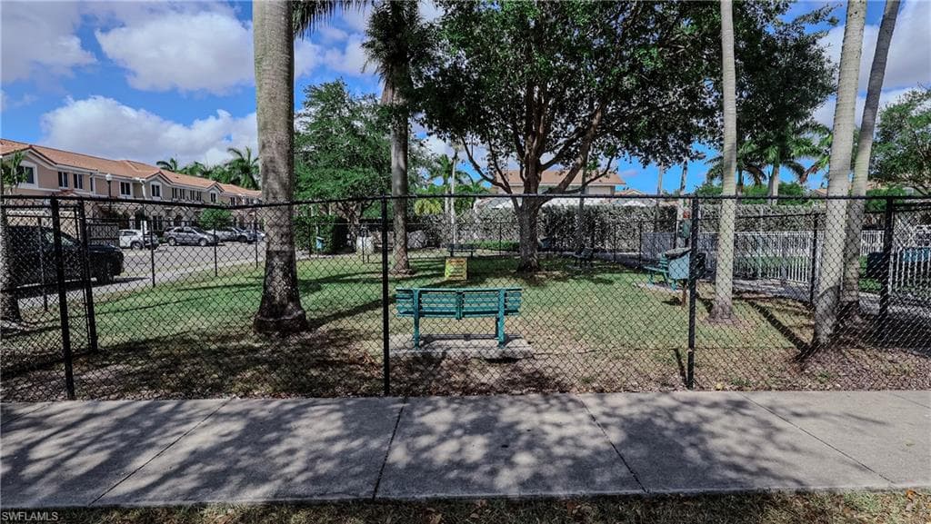 1053 24th Ave, Homestead, FL 33035-44