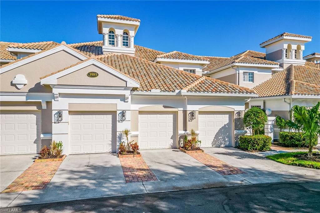 3985 Deer Crossing Ct 103, Naples, FL 34114-22