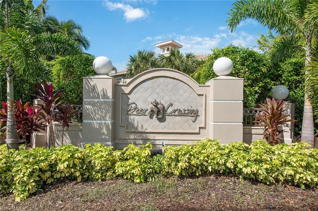 3985 Deer Crossing Ct 103, Naples, FL 34114-26