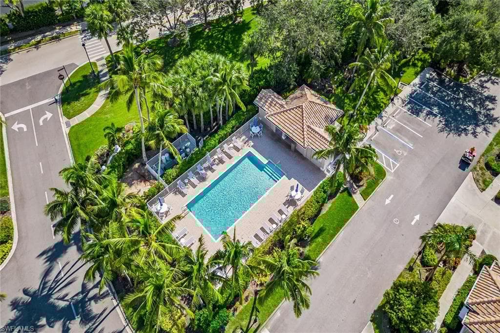 3985 Deer Crossing Ct 103, Naples, FL 34114-27
