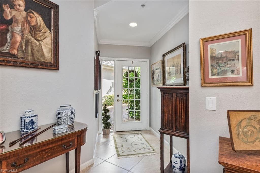 3985 Deer Crossing Ct 103, Naples, FL 34114-4