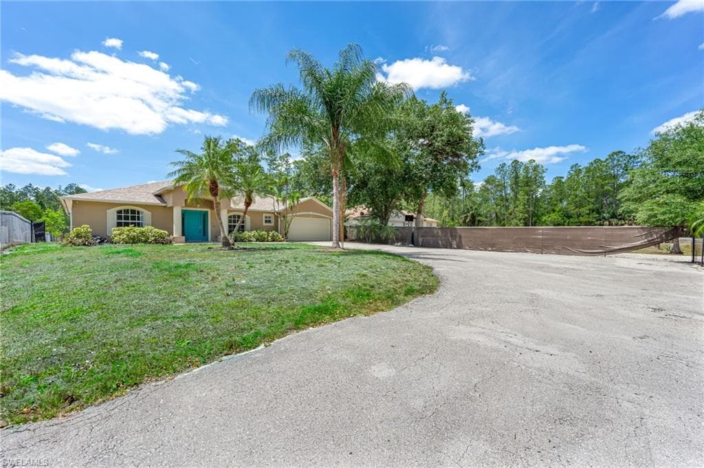 3630 10th Ave SE, Naples, FL 34117-2