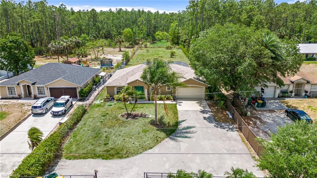 3630 10th Ave SE, Naples, FL 34117-47