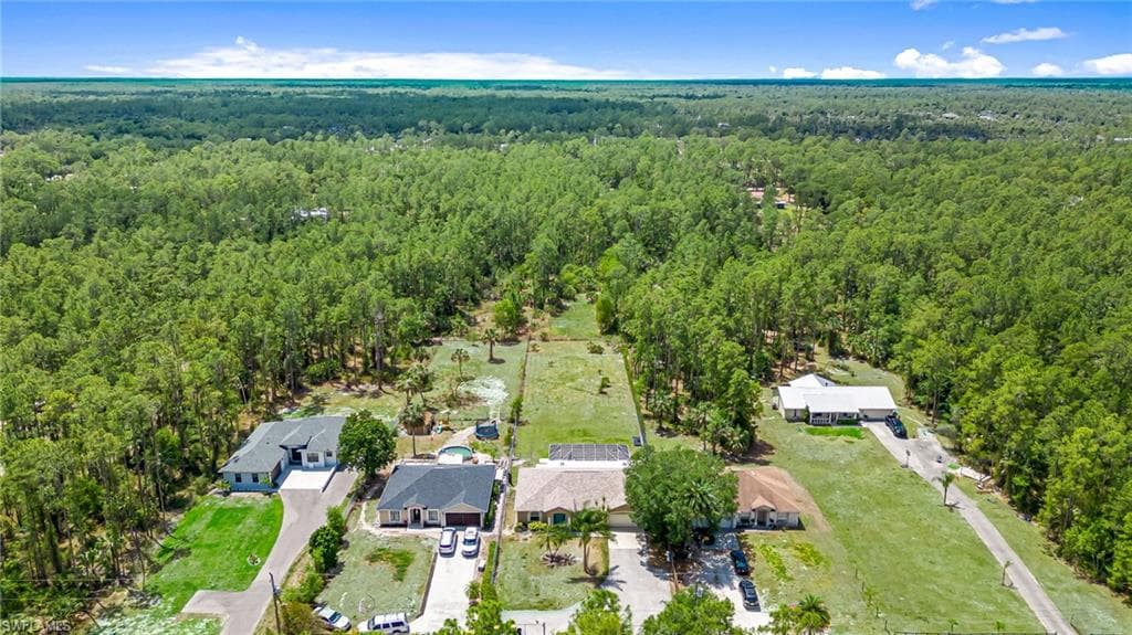 3630 10th Ave SE, Naples, FL 34117-48
