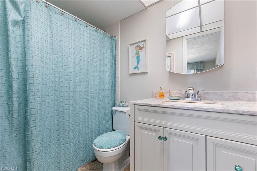 501 Forest Lakes Blvd 111, Naples, FL 34105-18