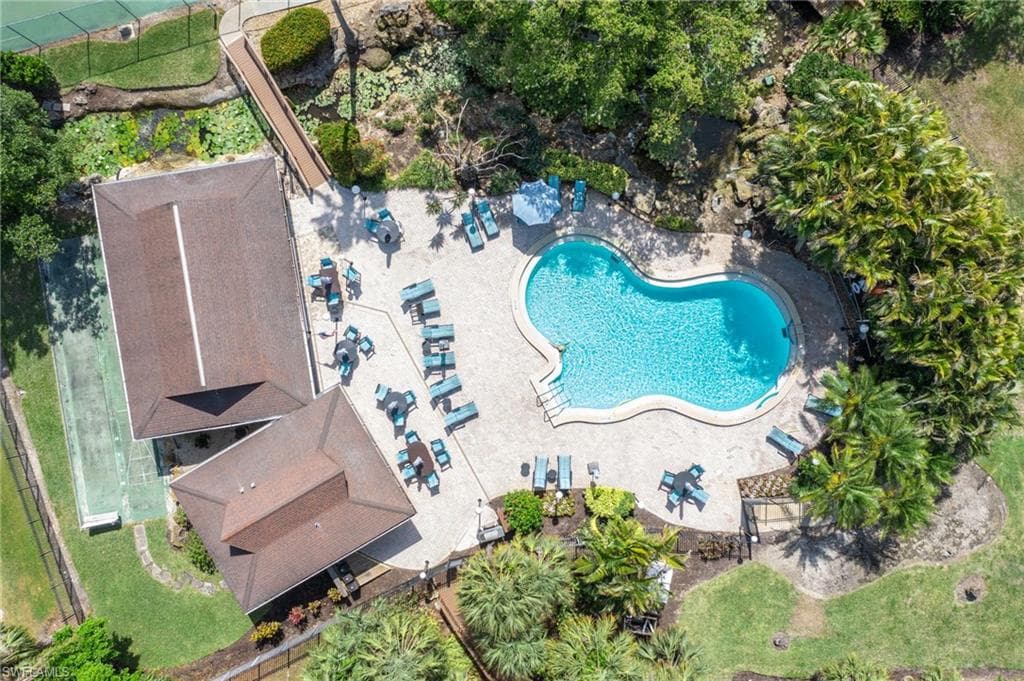 501 Forest Lakes Blvd 111, Naples, FL 34105-19