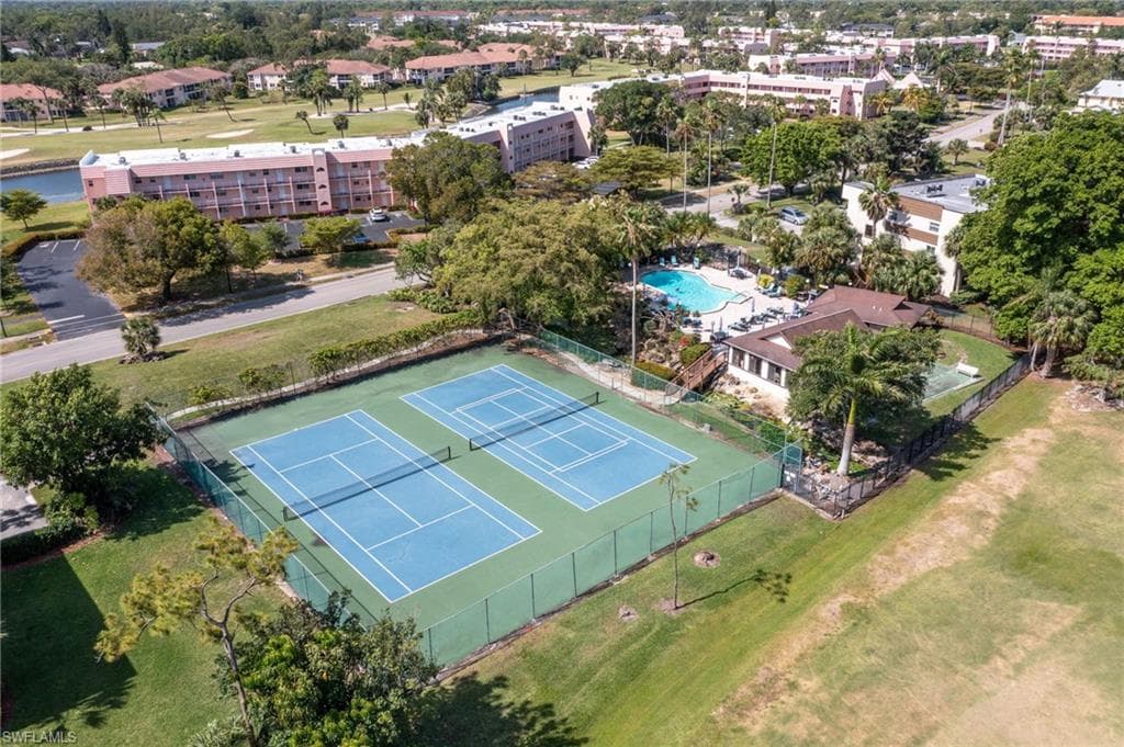 501 Forest Lakes Blvd 111, Naples, FL 34105-28