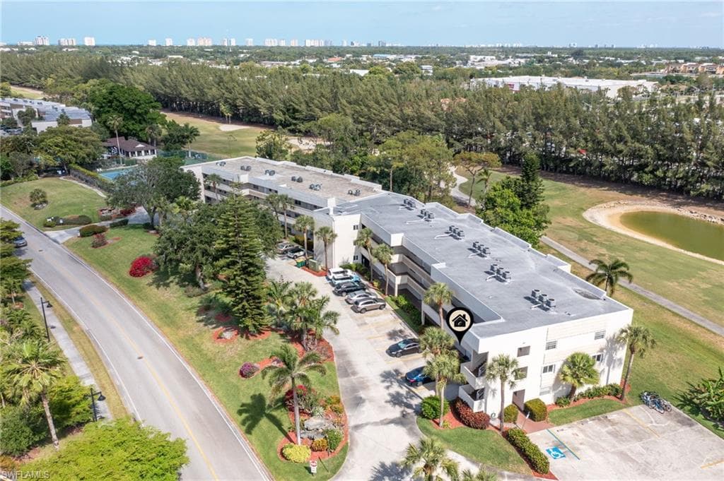 501 Forest Lakes Blvd 111, Naples, FL 34105-29