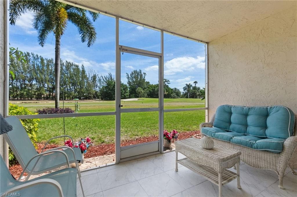 501 Forest Lakes Blvd 111, Naples, FL 34105-6