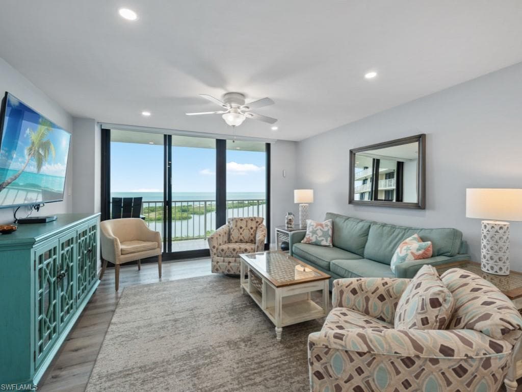 440 Seaview Ct 1502, Marco Island, FL 34145-12