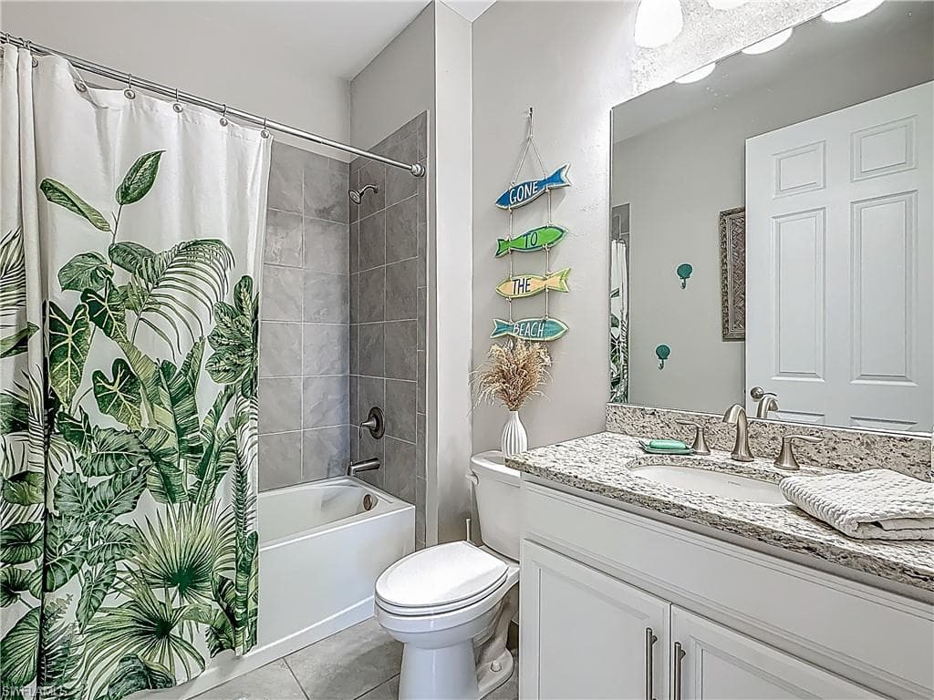2712 14th Ave SE, Naples, FL 34117-16