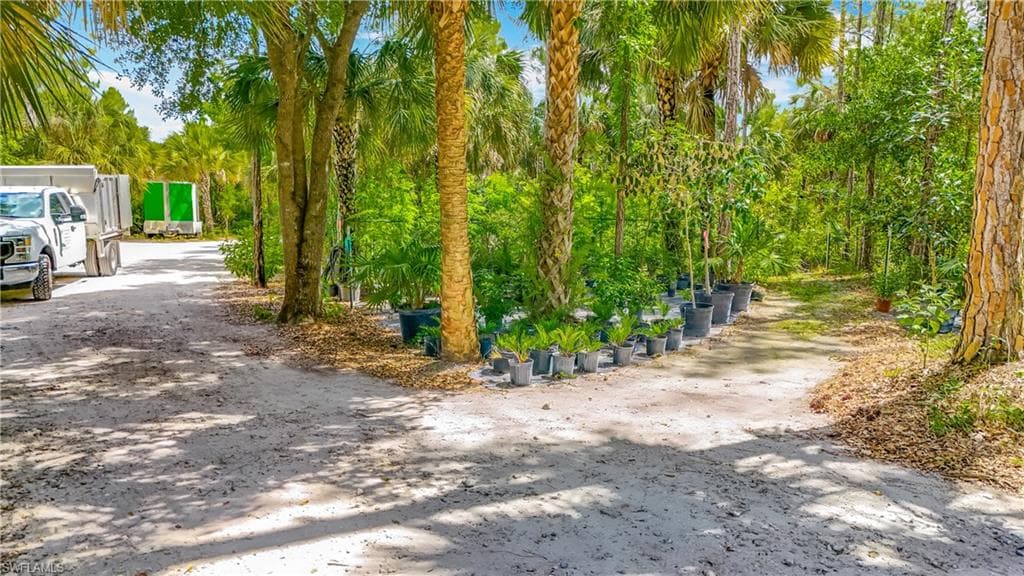 2712 14th Ave SE, Naples, FL 34117-19