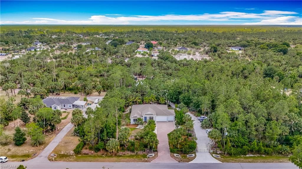 2712 14th Ave SE, Naples, FL 34117-29