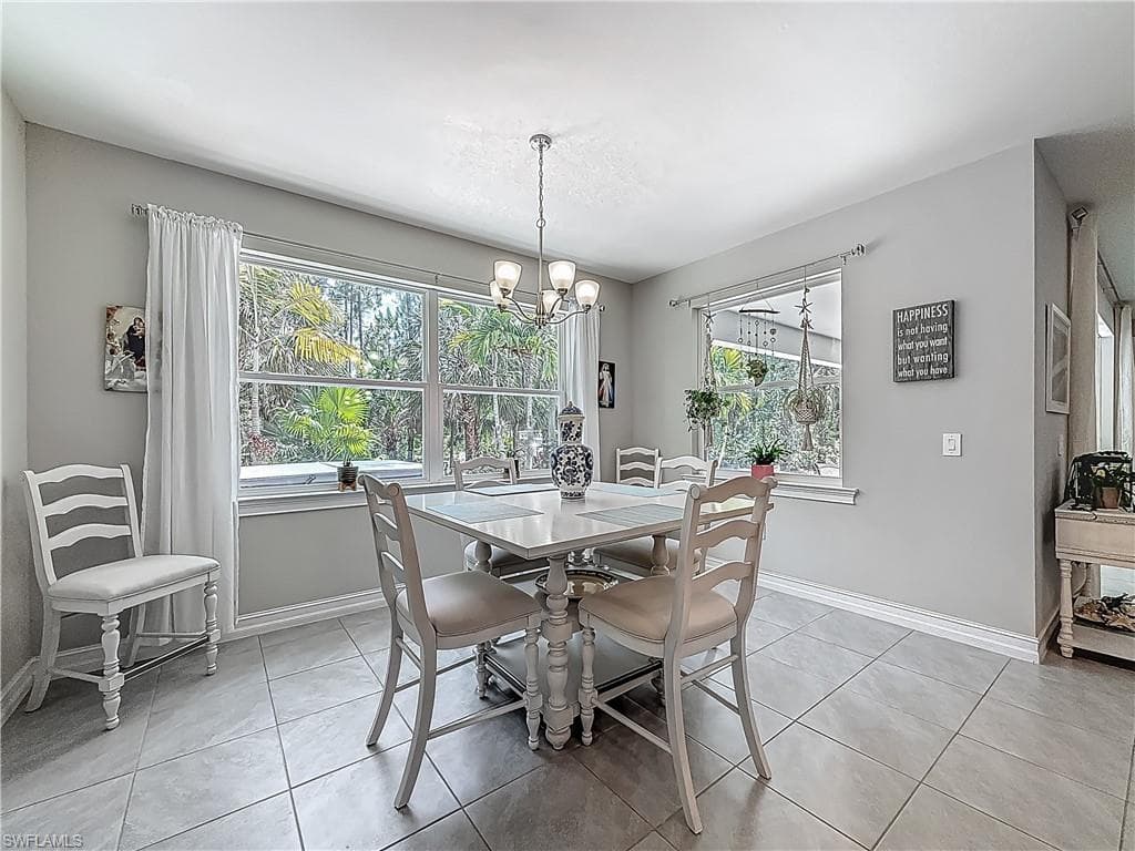 2712 14th Ave SE, Naples, FL 34117-7