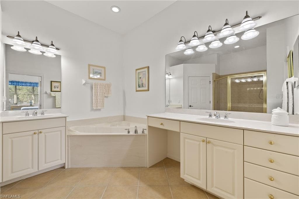 14572 Bellino Ter 202, Bonita Springs, FL 34135-19