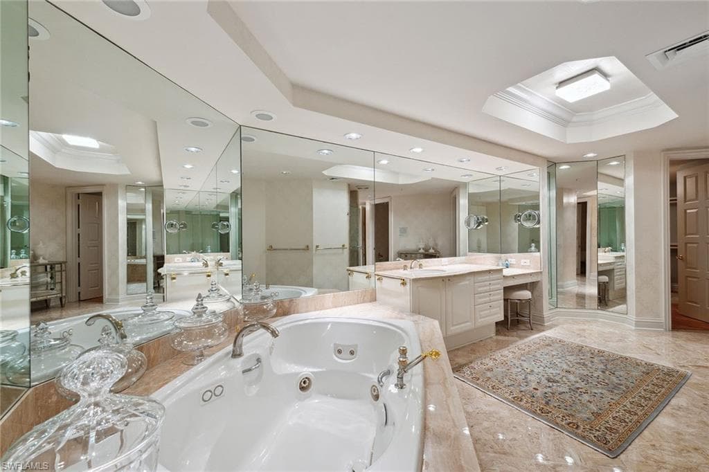 8477 Bay Colony Dr 1102, Naples, FL 34108-18