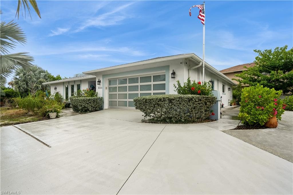 1658 Windmill Ave, Marco Island, FL 34145-28