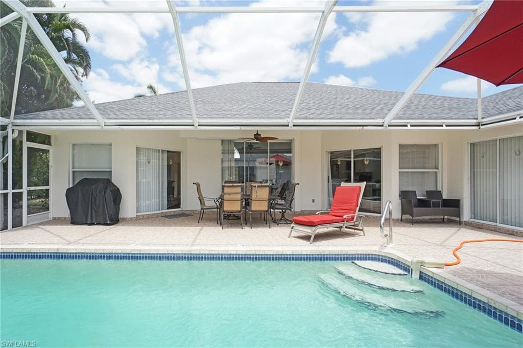 1537 Vintage Ln, Naples, FL 34104-13