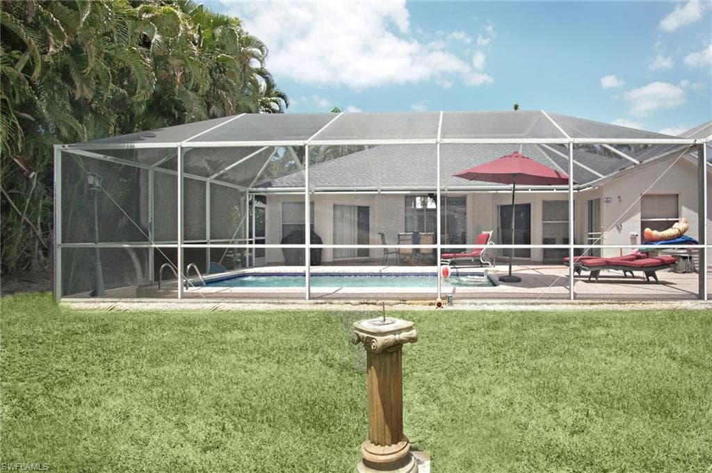 1537 Vintage Ln, Naples, FL 34104-30