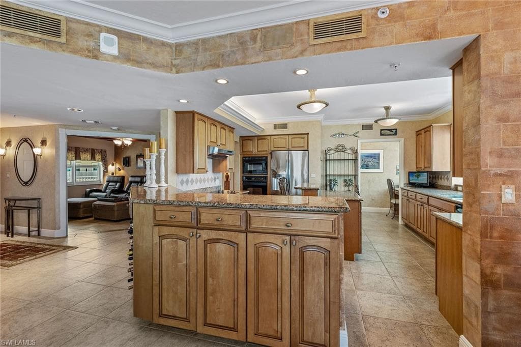 1070 Collier Blvd 802, Marco Island, FL 34145-8
