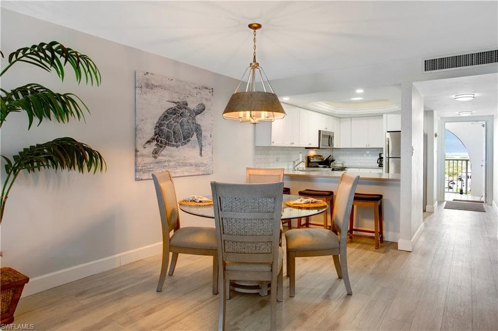 26000 Hickory Blvd 805, Bonita Springs, FL 34134-9