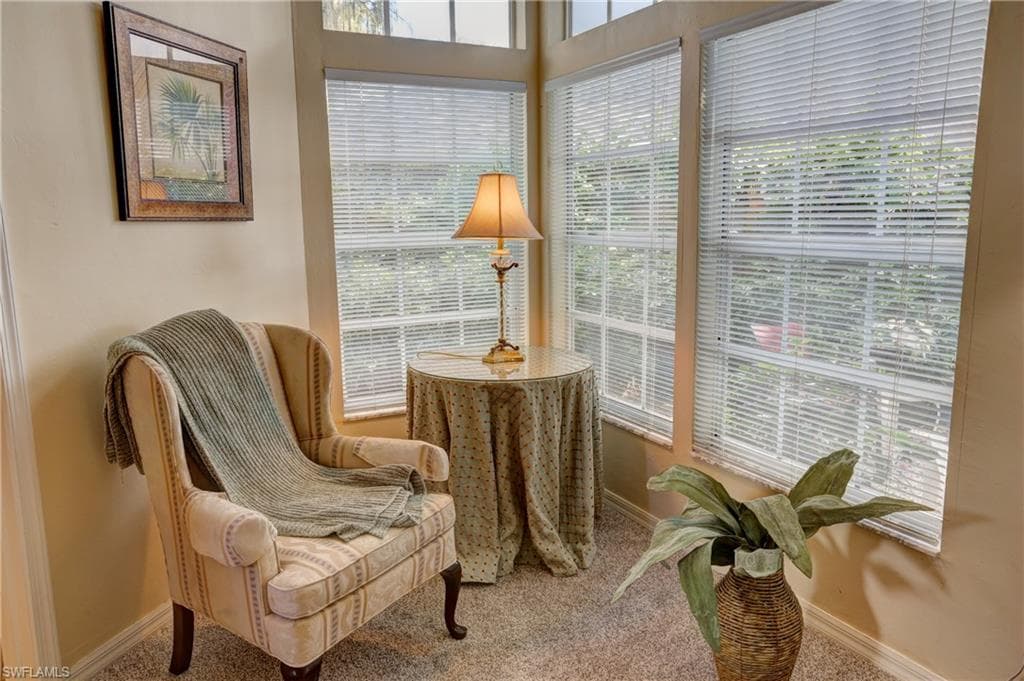 130 Amblewood Ln 8-801, Naples, FL 34105-16