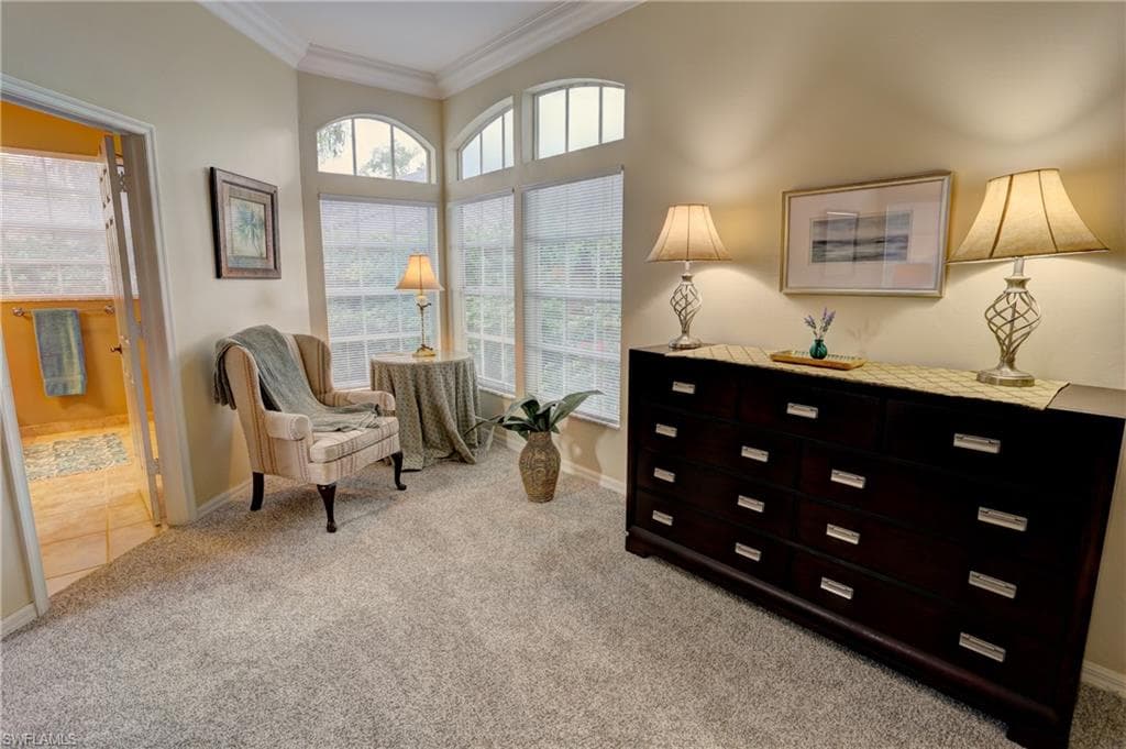 130 Amblewood Ln 8-801, Naples, FL 34105-17