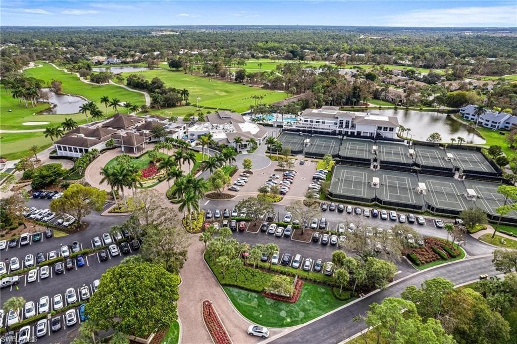 130 Amblewood Ln 8-801, Naples, FL 34105-33