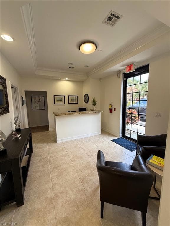 4522 Executive Dr 103, Naples, FL 34119-2