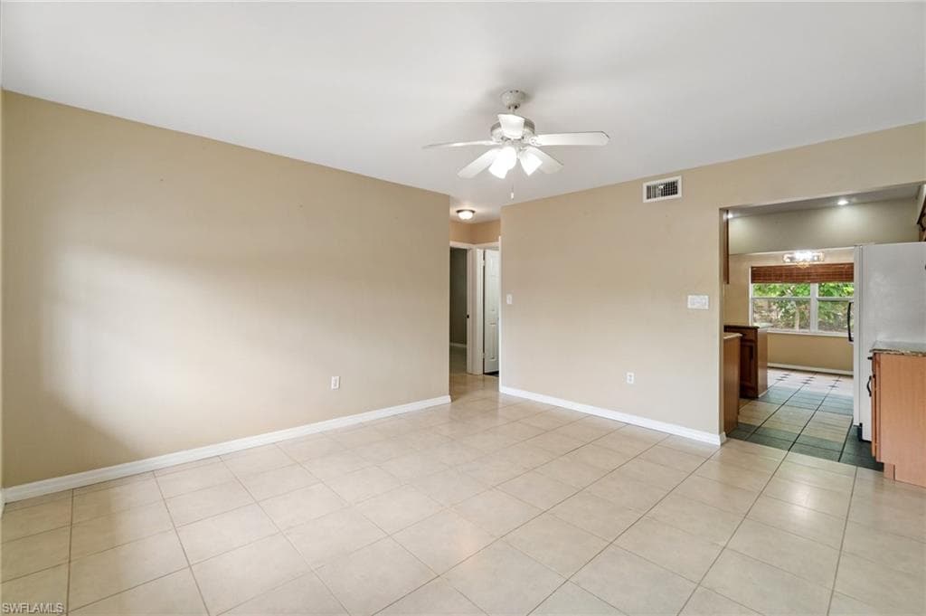 853 95th Ave N, Naples, FL 34108-3